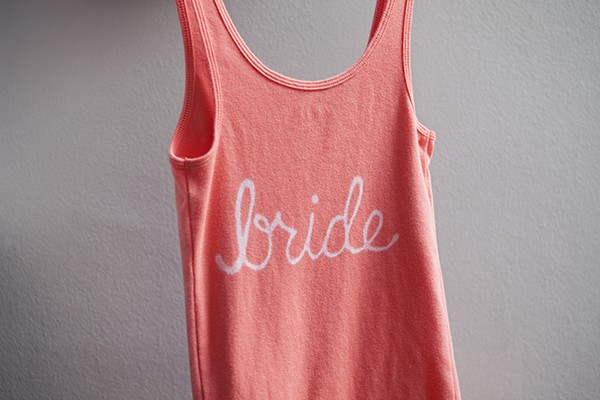 ST_DIY_bleach_bride_tshirt_9