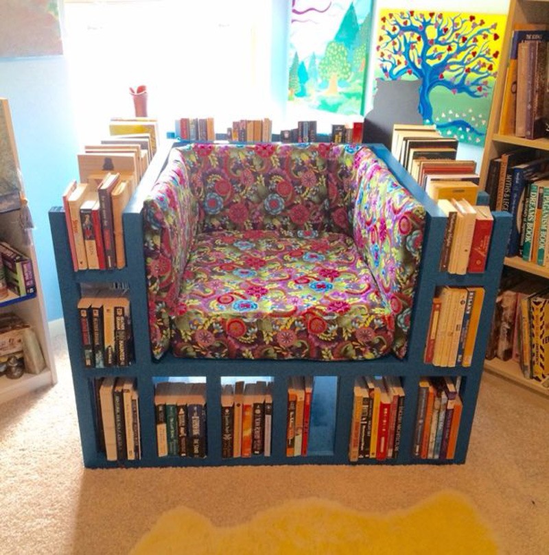 dIY-bookshelf-chair01