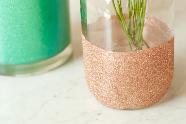 DIY-Glitter-Vases-32