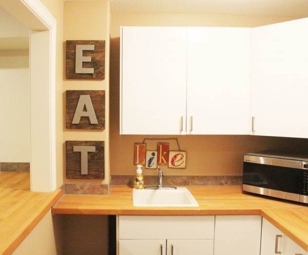 DIY-EAT-letters-in-Kitchen